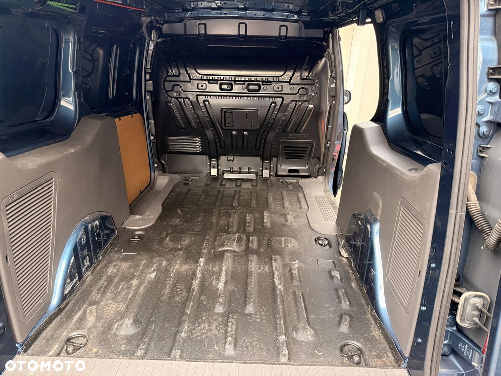 Ford Transit Connect - 24