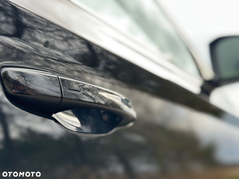 Skoda Superb 2.0 TDI Premium Edition - 12