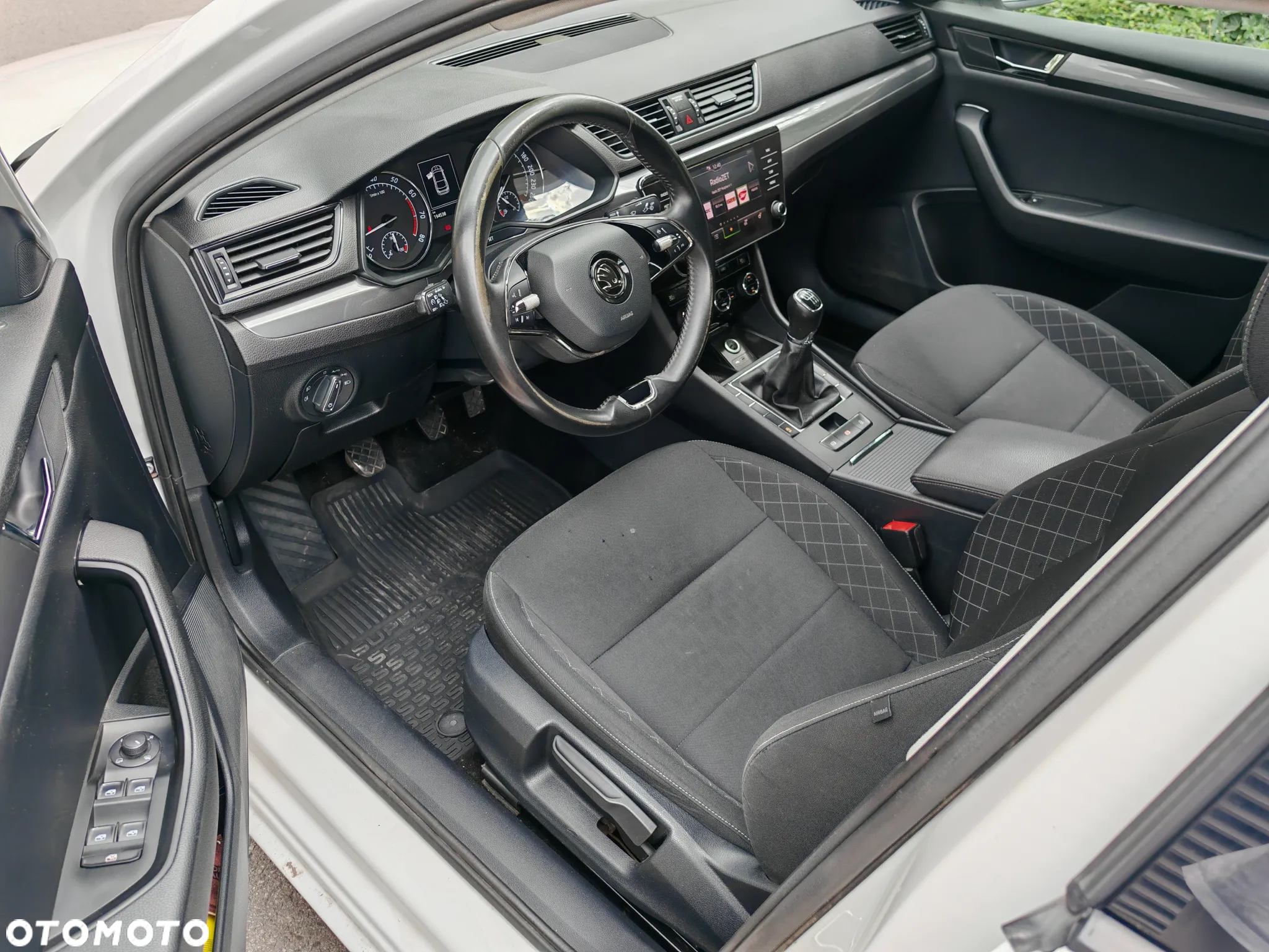 Skoda Superb 1.5 TSI ACT Active - 14
