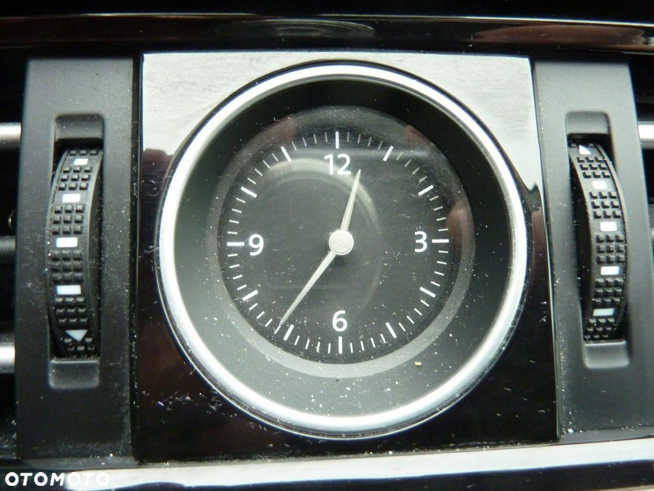 Volkswagen Passat - 37