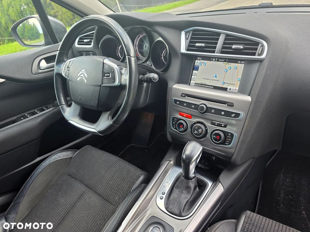 Citroën C4 e-HDi 115 ETG6 Exclusive - 9