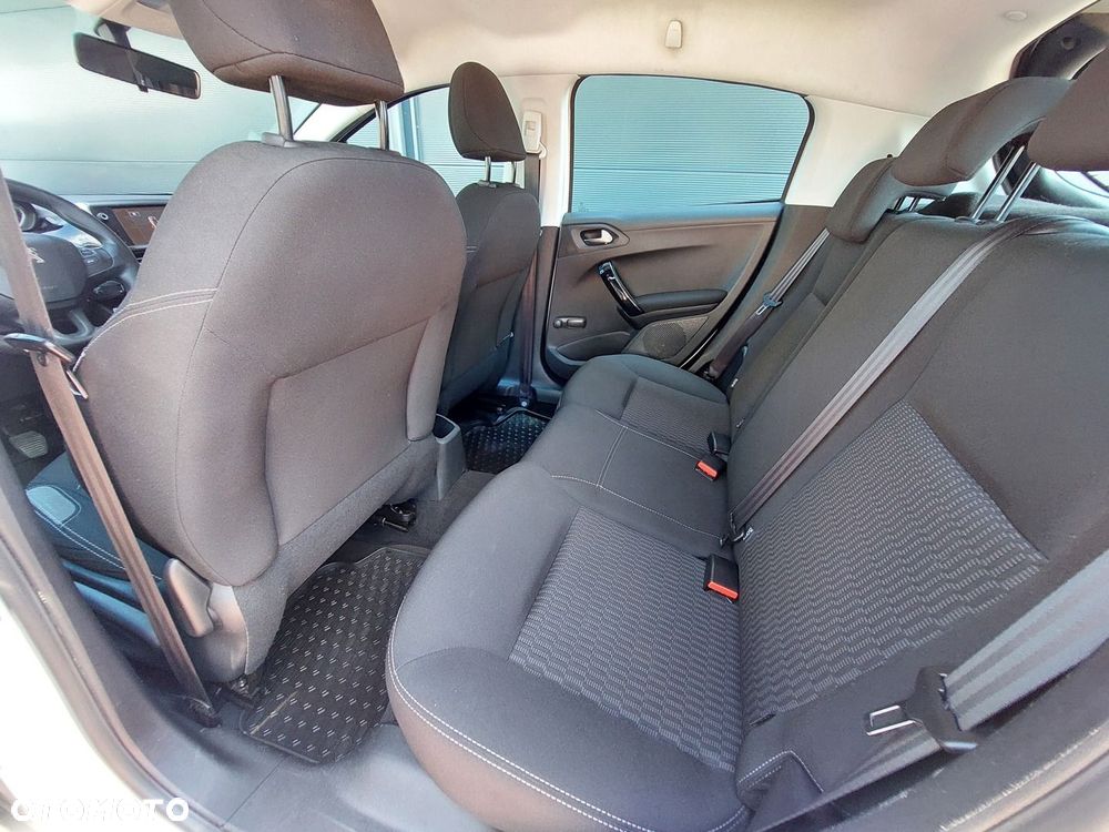 Peugeot 208 1.6 BlueHDi Active - 8