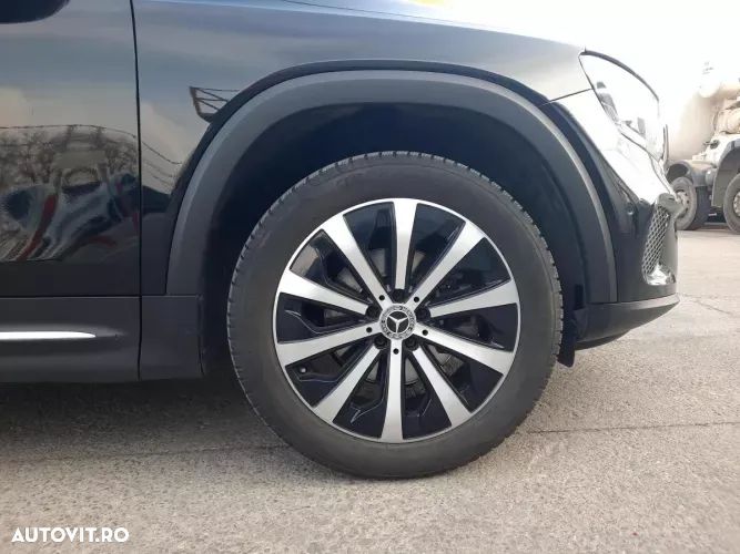 Mercedes-Benz GLB 200 Aut. - 16