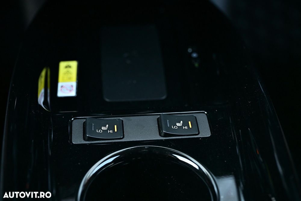 Toyota Prius - 28
