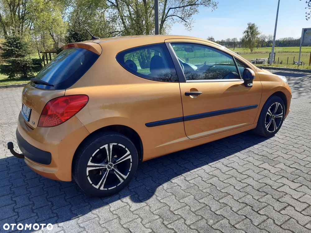 Peugeot 207 110 HDi FAP (Blue Lion) Platinum - 5