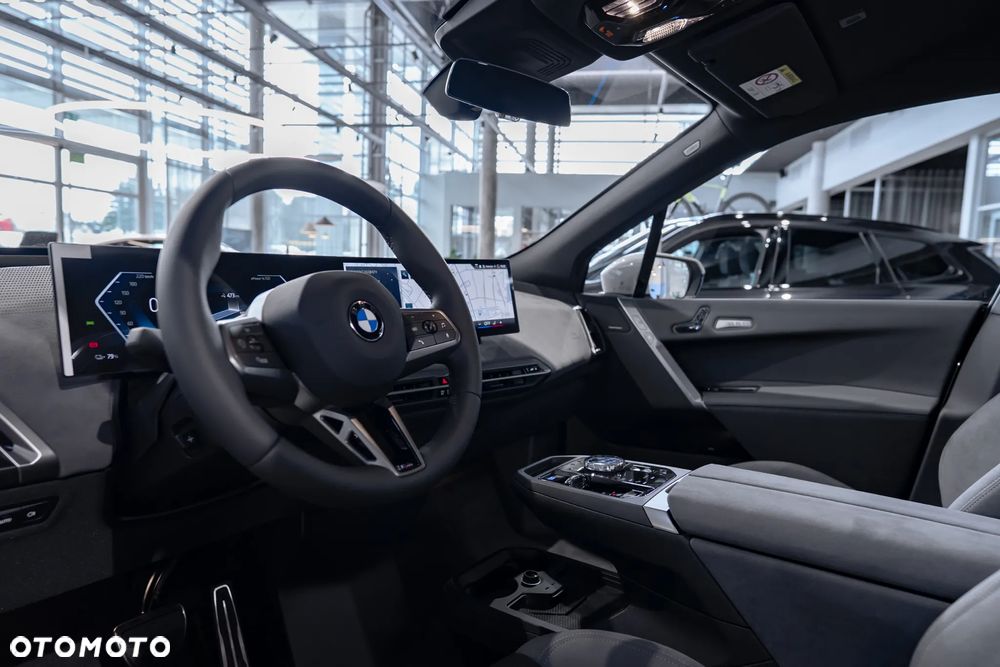 BMW iX xDrive45 100.6kWh - 37