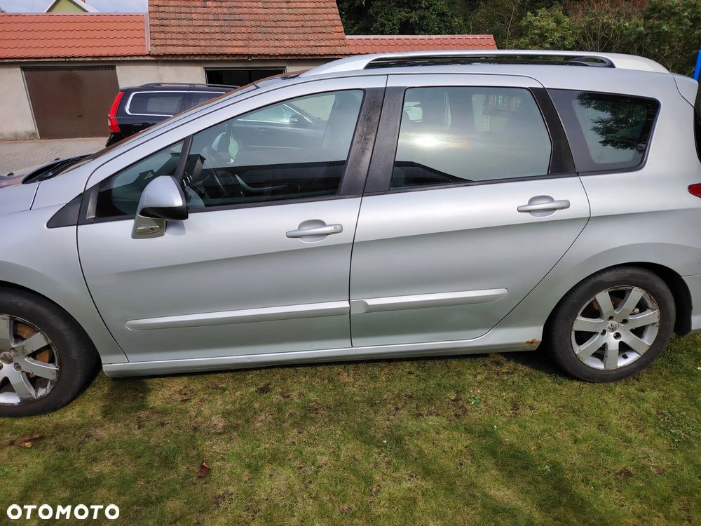 Peugeot 308 - 3