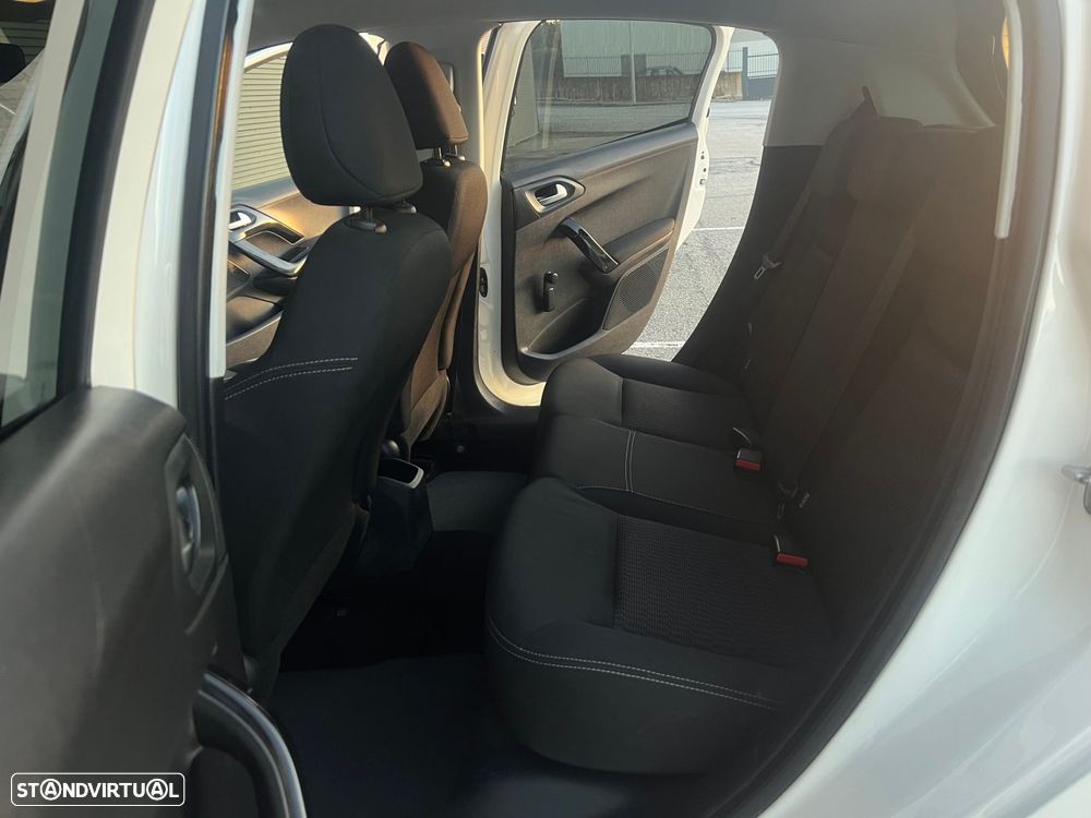 Peugeot 208 1.2 PureTech Allure - 9