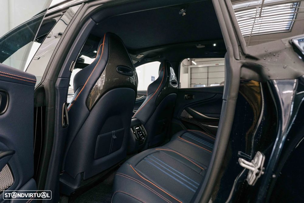 Aston Martin DBX 707 - 14