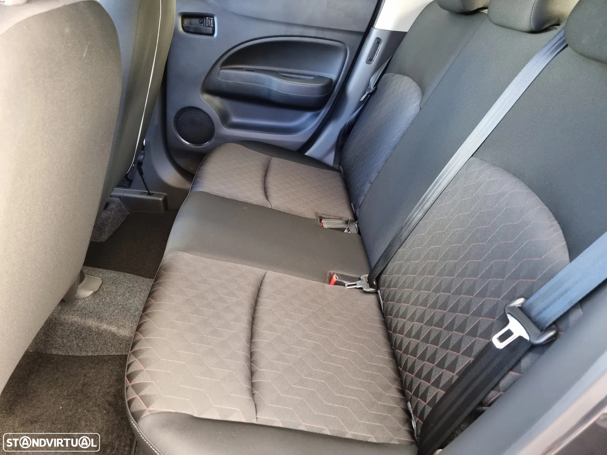 Mitsubishi Space Star 1.2 Intense Connect Edition - 22