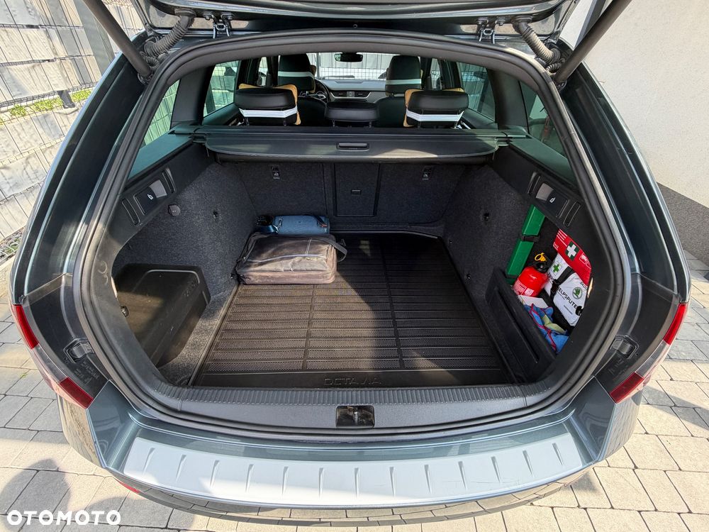 Skoda Octavia 2.0 TDI 4x4 DSG L&K - 8