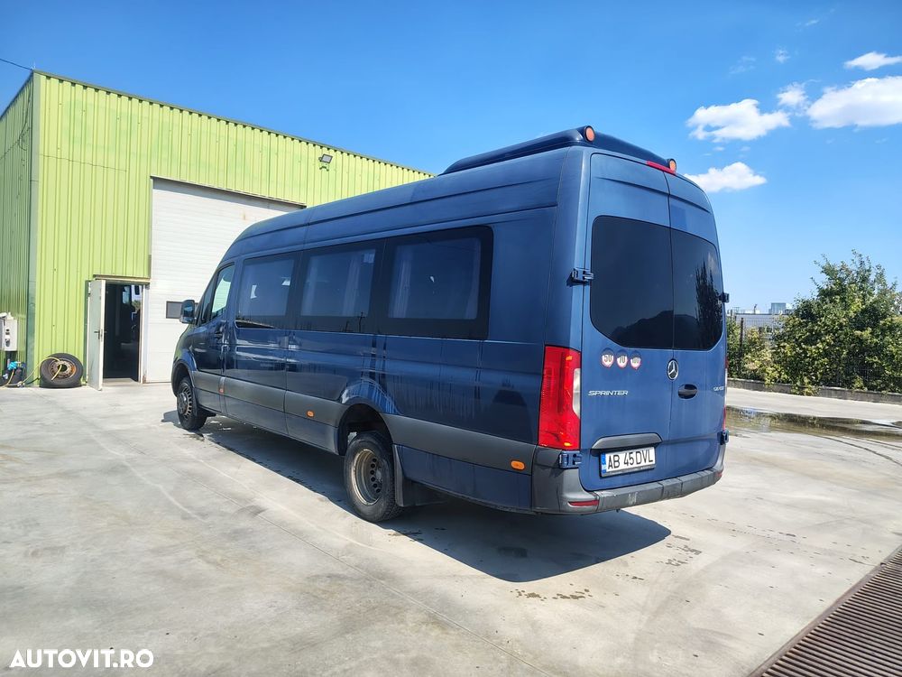 Mercedes-Benz Sprinter - 5