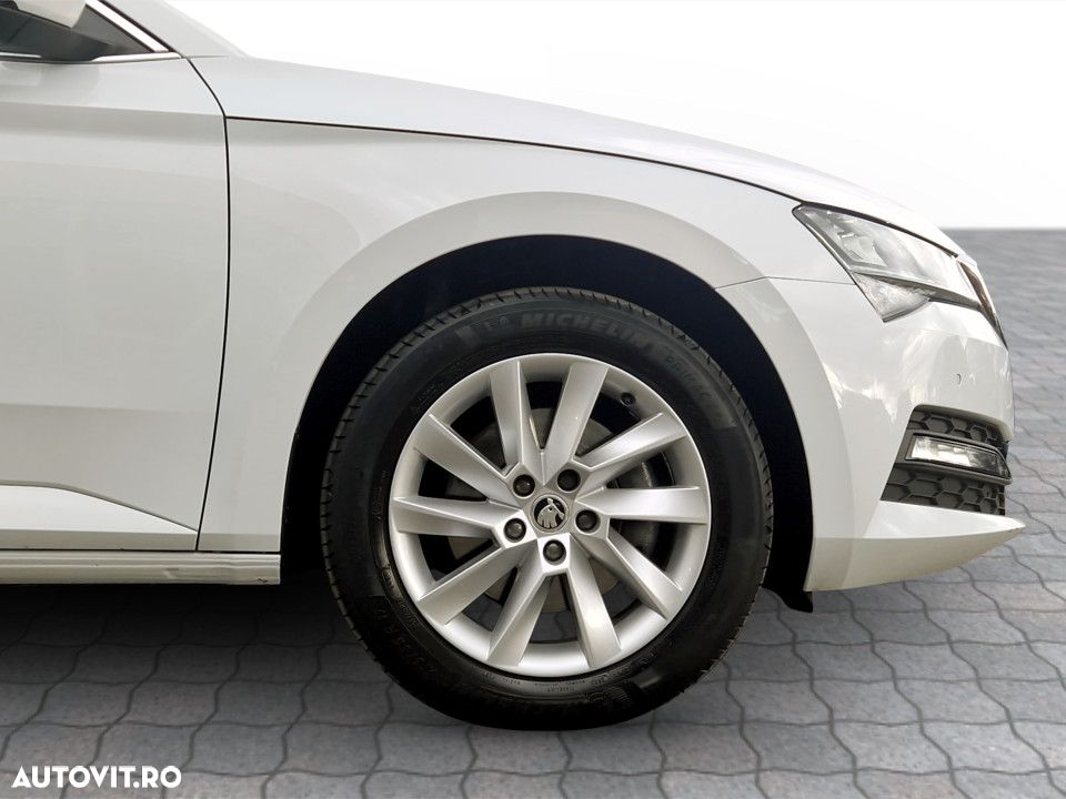 Skoda Superb 2.0 TDI DSG Ambition - 12