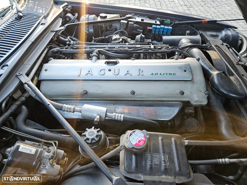 Jaguar XJS - 18