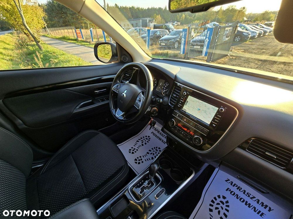 Mitsubishi Outlander 2.0 2WD CVT Diamant Edition - 24