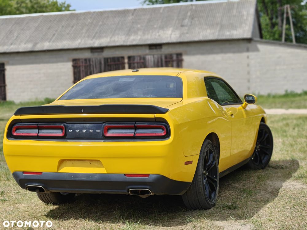 Dodge Challenger 3.6 SXT Plus - 2