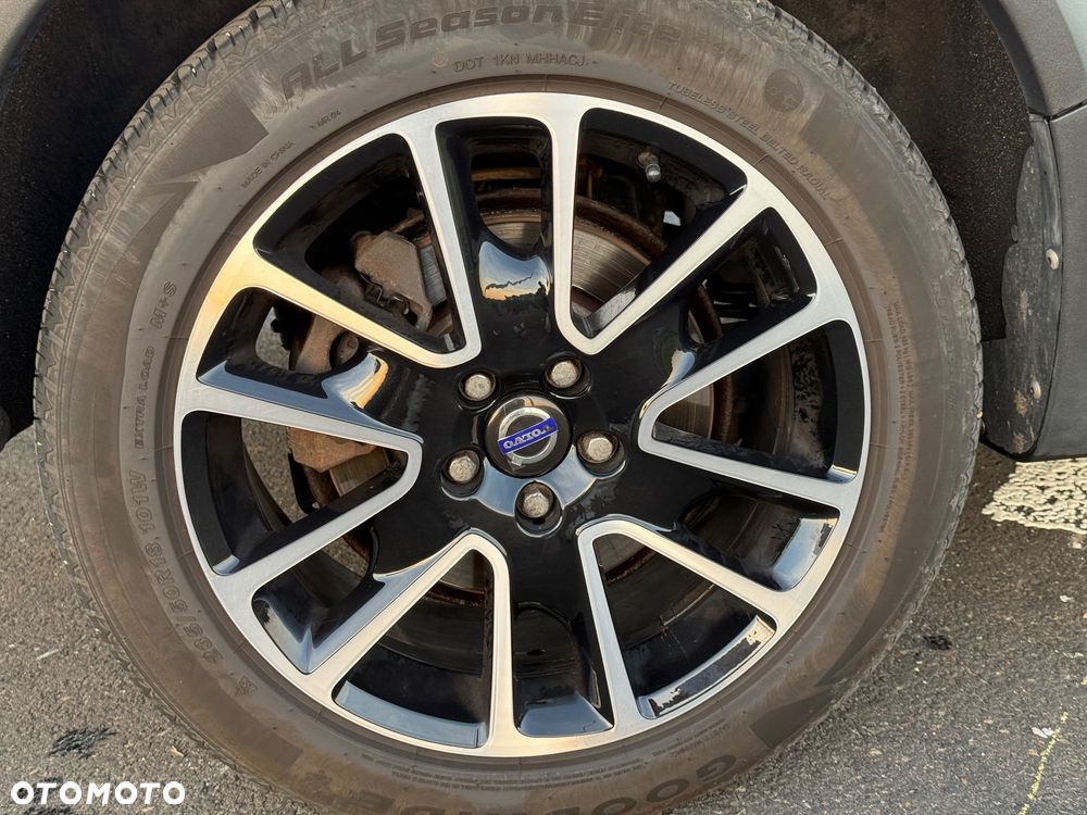Volvo XC 70 D4 Geartronic Black Edition - 19
