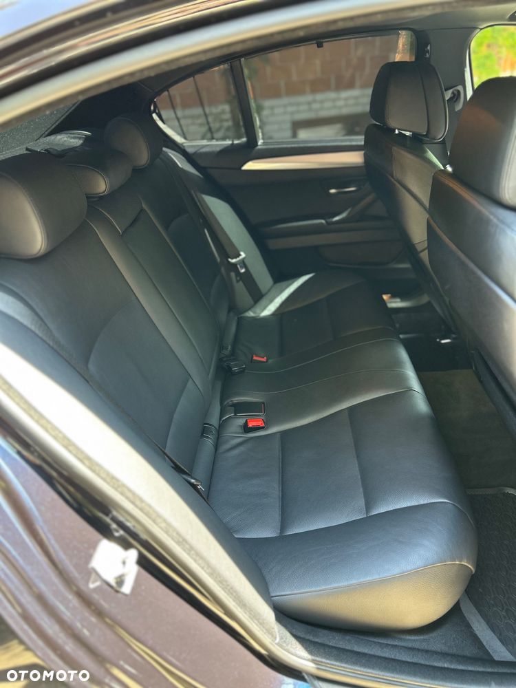 BMW Seria 5 530d - 23