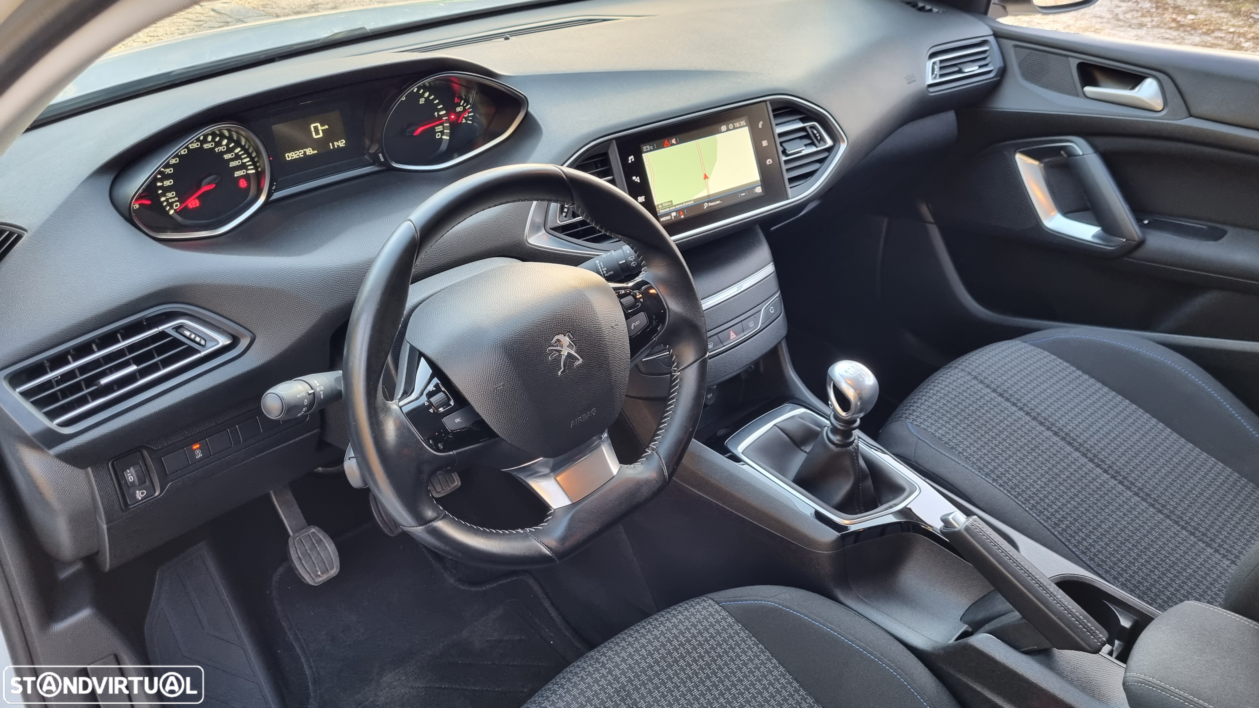 Peugeot 308 SW 1.5 BlueHDi Style - 23