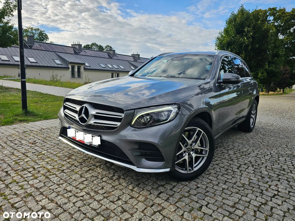 Mercedes-Benz GLC - 1