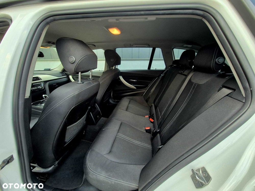 BMW Seria 3 320d - 19