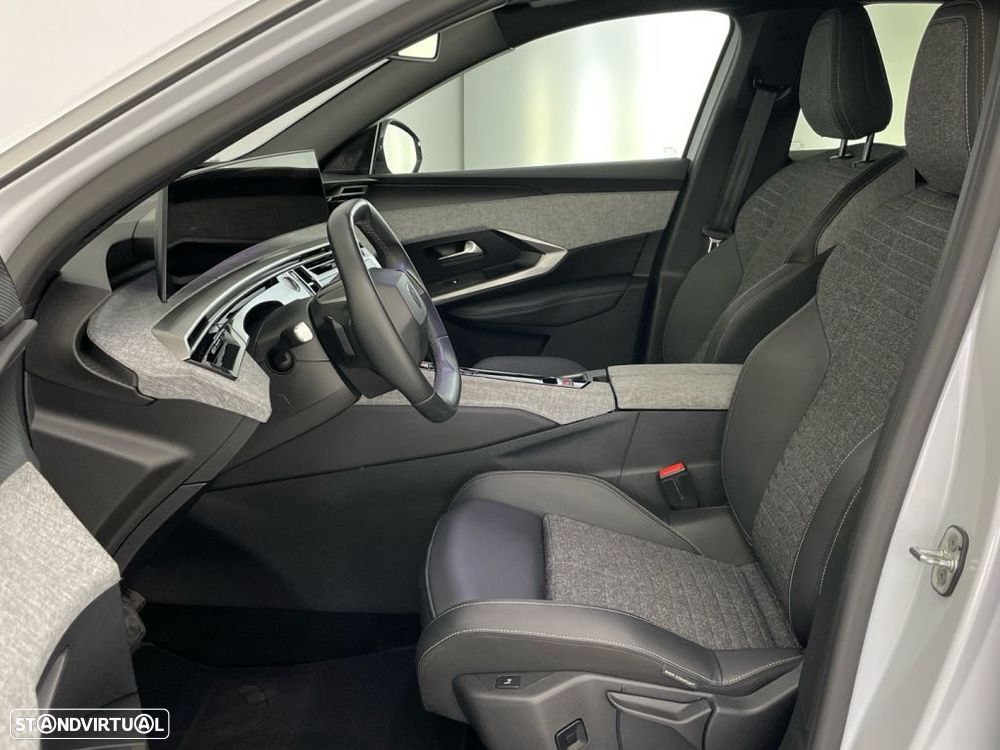 Peugeot 3008 1.2 Hybrid Active Pack e-DCS6 - 11