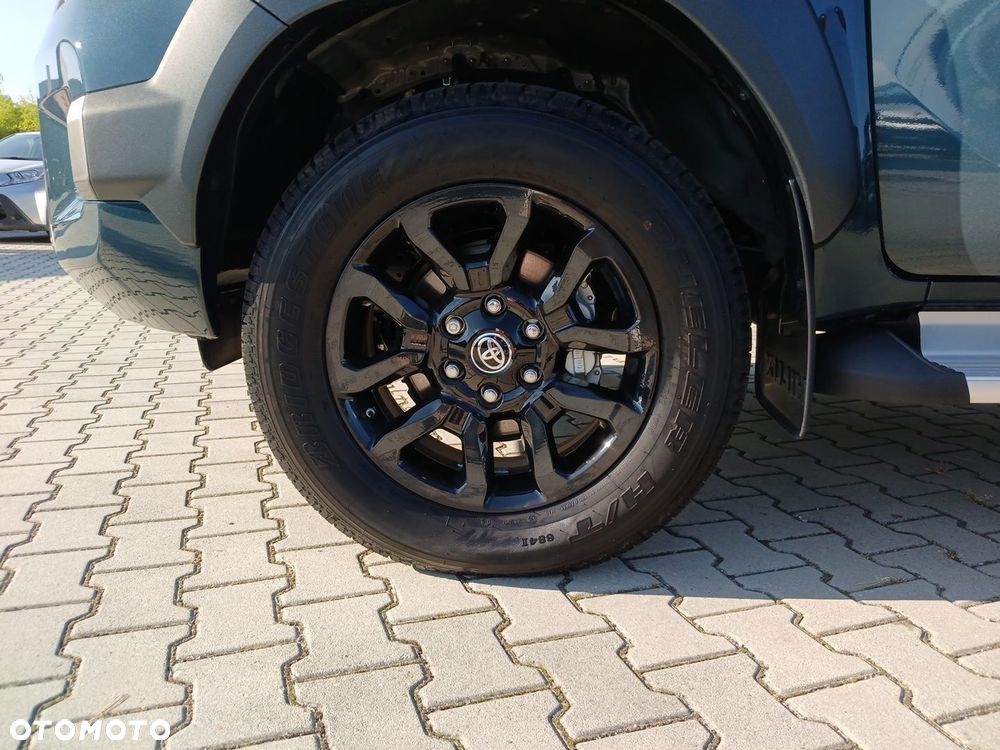 Toyota Hilux 2.8 D-4D mHEV Double Cab Invincible 4x4 - 26