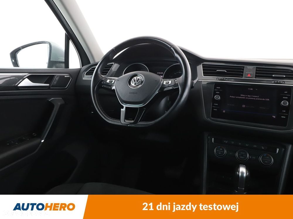 Volkswagen Tiguan - 13