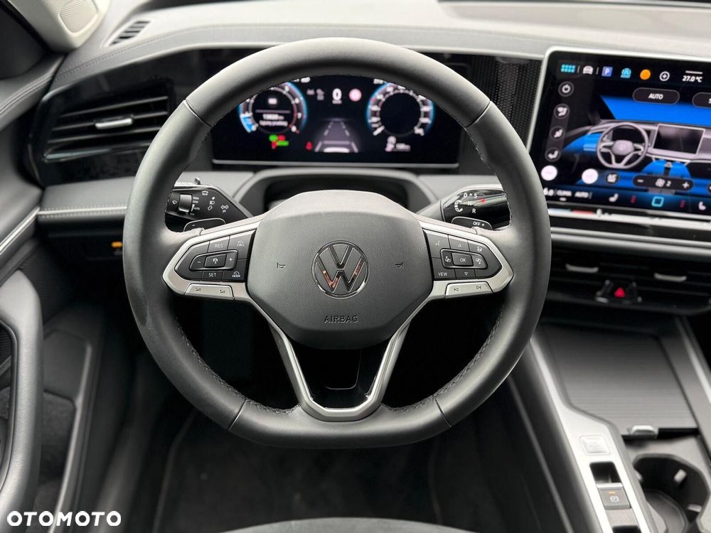 Volkswagen Passat - 12