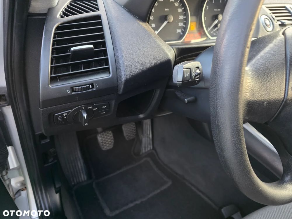 BMW Seria 1 - 17
