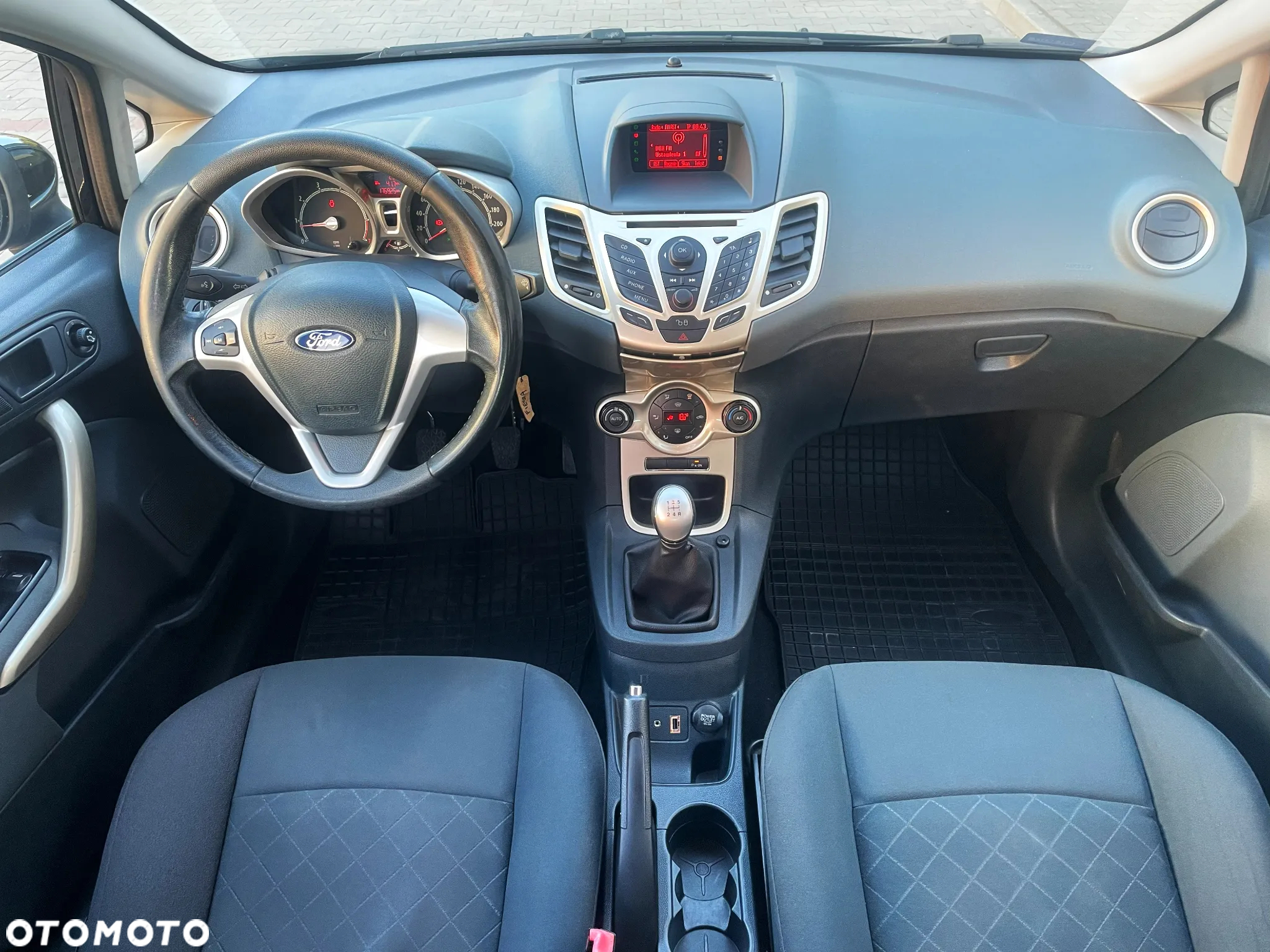 Ford Fiesta 1.4 Ghia EU5 - 7