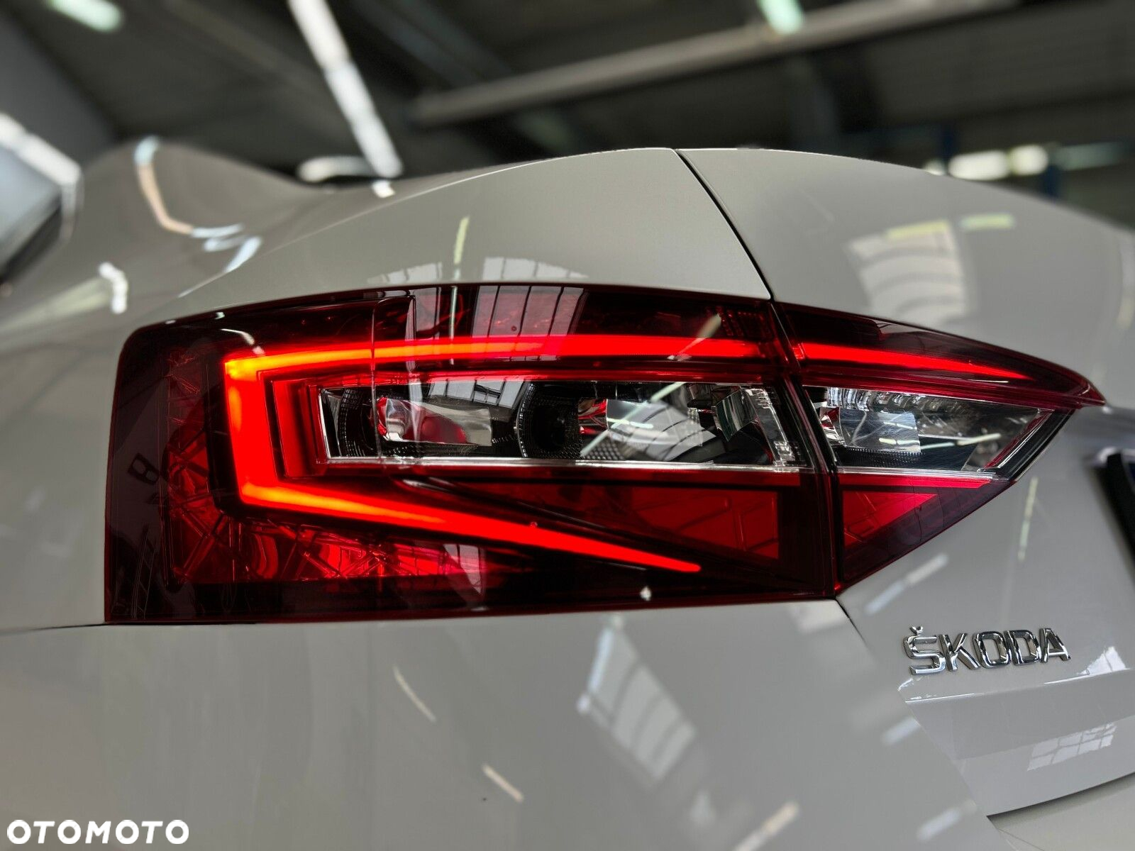 Skoda Superb 2.0 TDI Style - 28