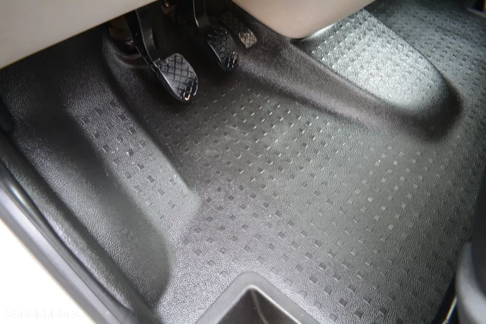 Volkswagen TRANSPORTER T6 DOKA - 21