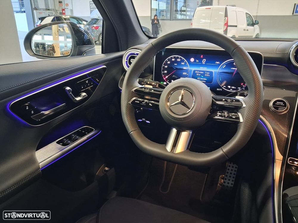 Mercedes-Benz GLC 300 - 16