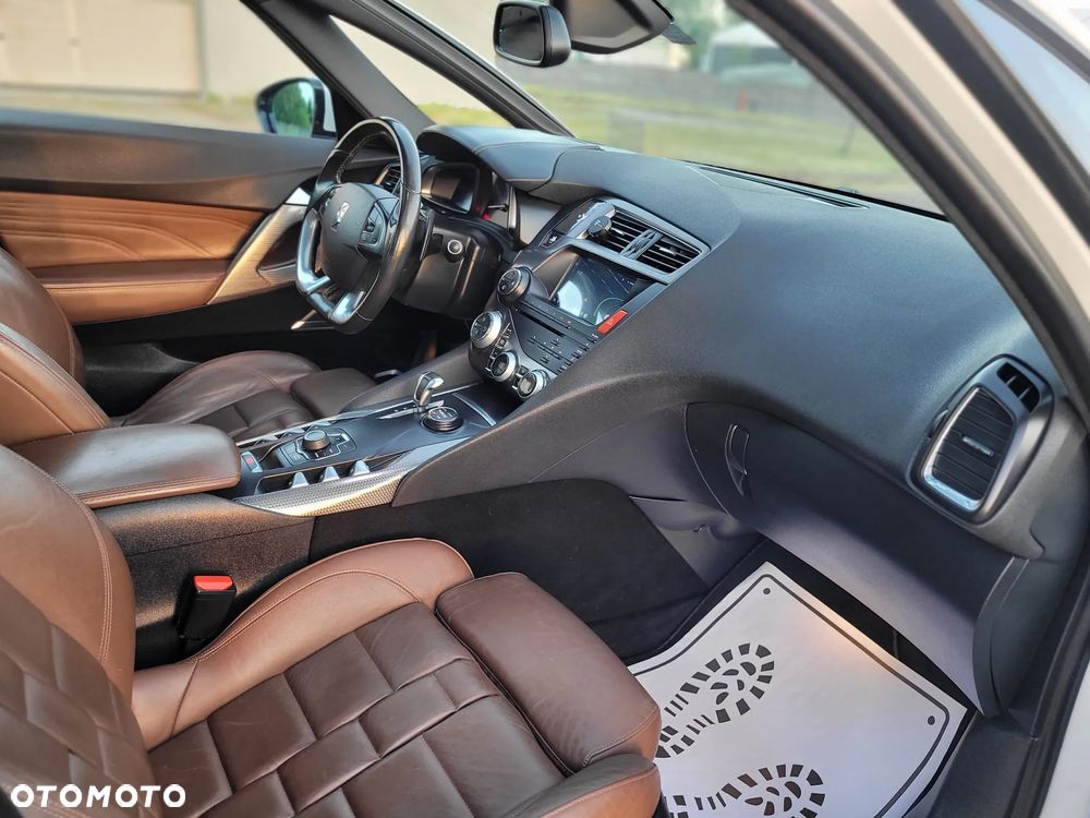 Citroën DS5 Hybrid4 Business Class - 15