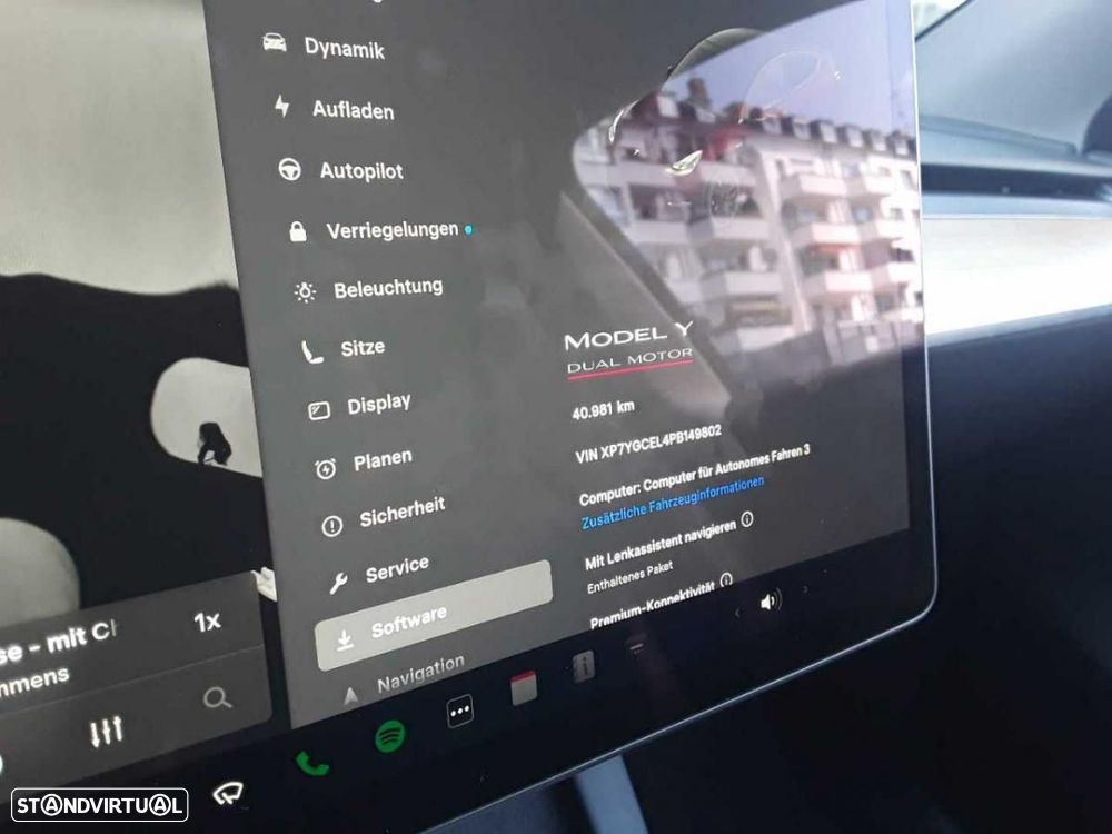 Tesla Model Y Performance Dual Motor AWD - 3