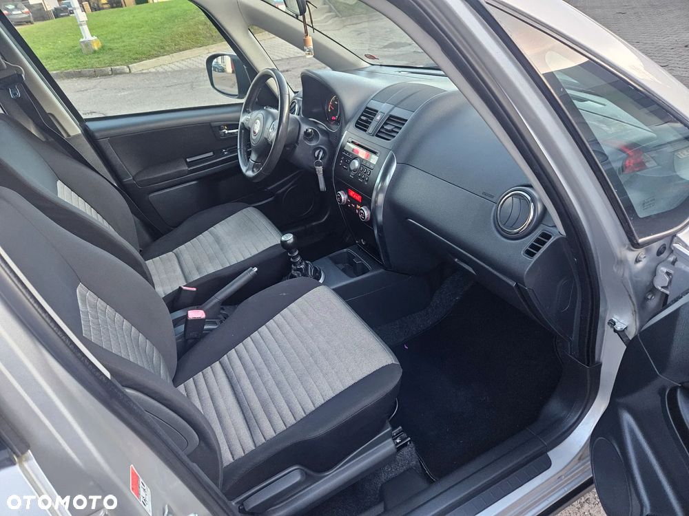 Fiat Sedici 2.0 Multijet DPF 4x4 Lounge - 19