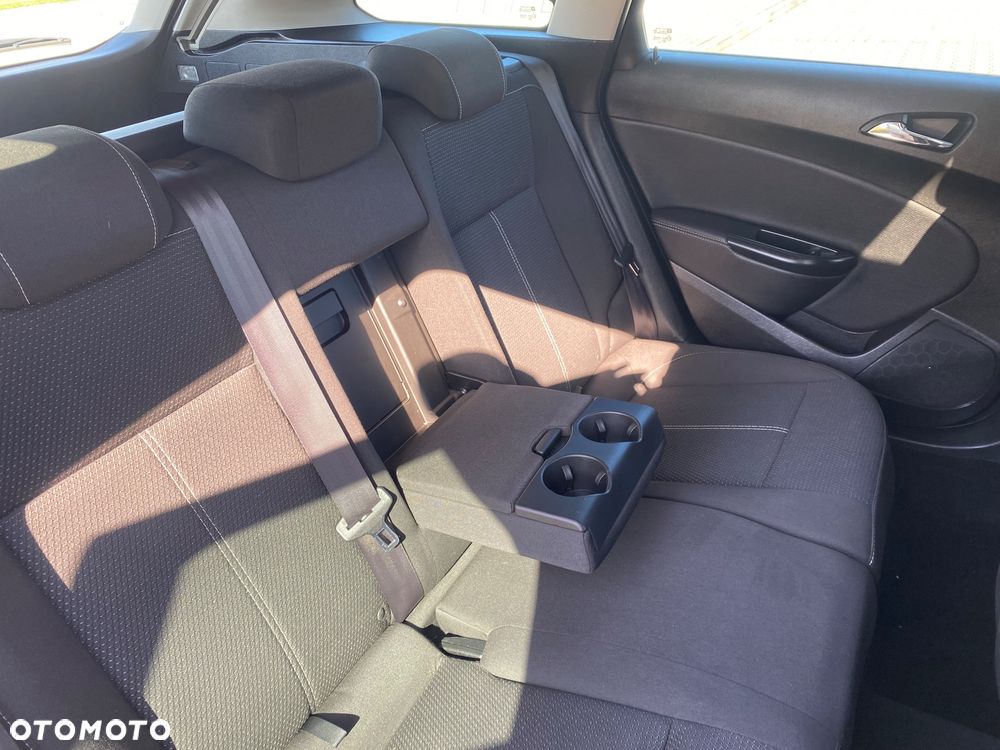 Opel Astra 2.0 CDTI DPF SportsTourer Exklusiv - 11