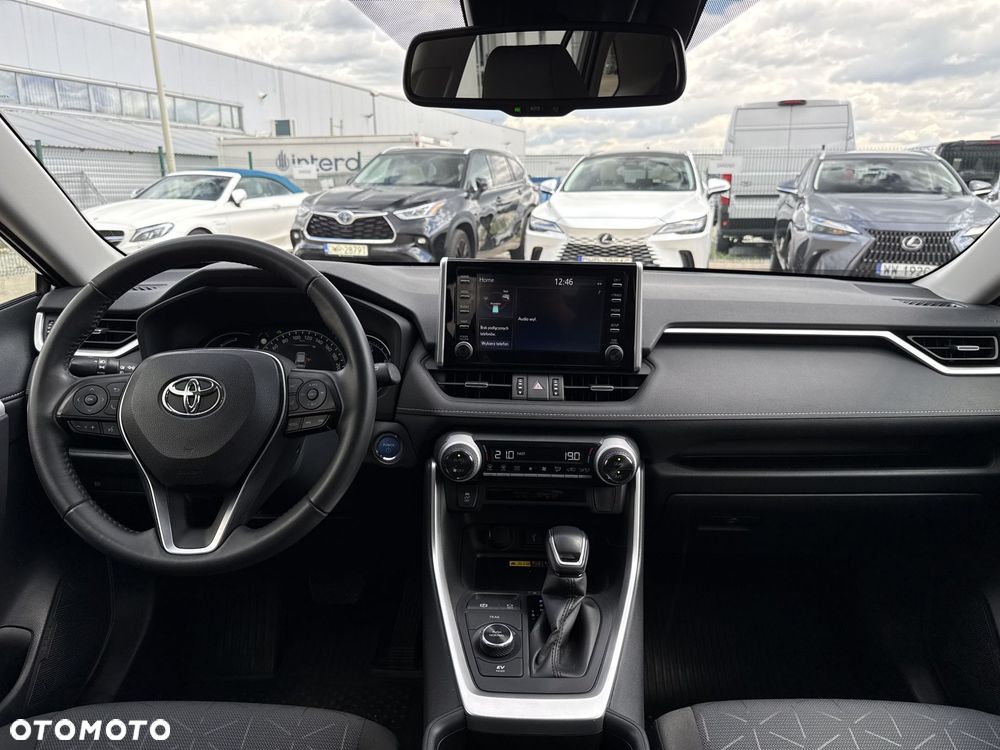 Toyota RAV4 - 9