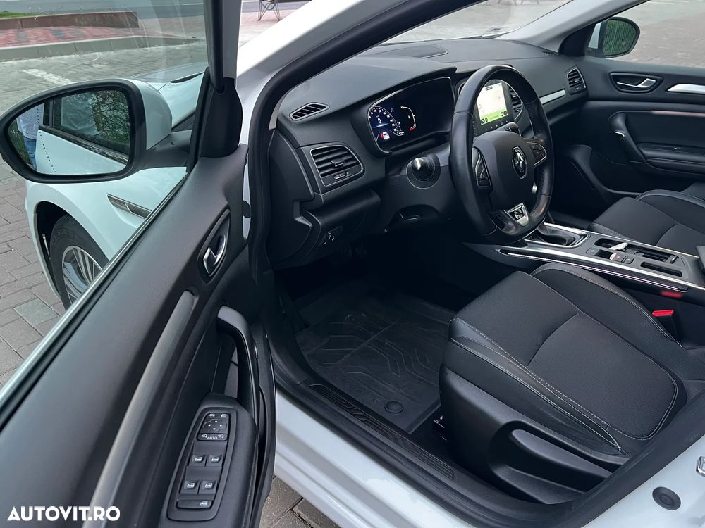 Renault Megane - 5