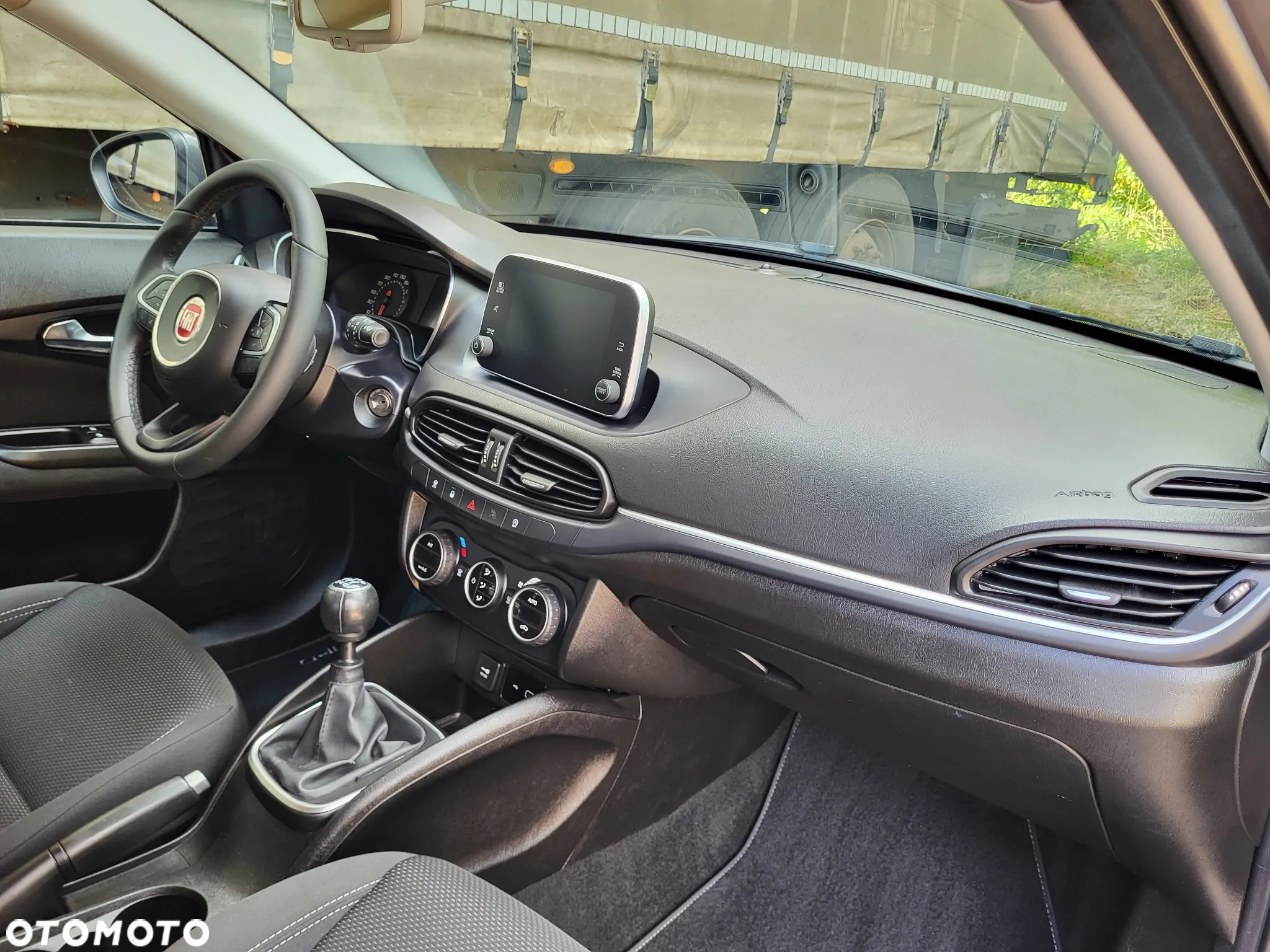 Fiat Tipo 1.4 T-Jet 16v Lounge - 30