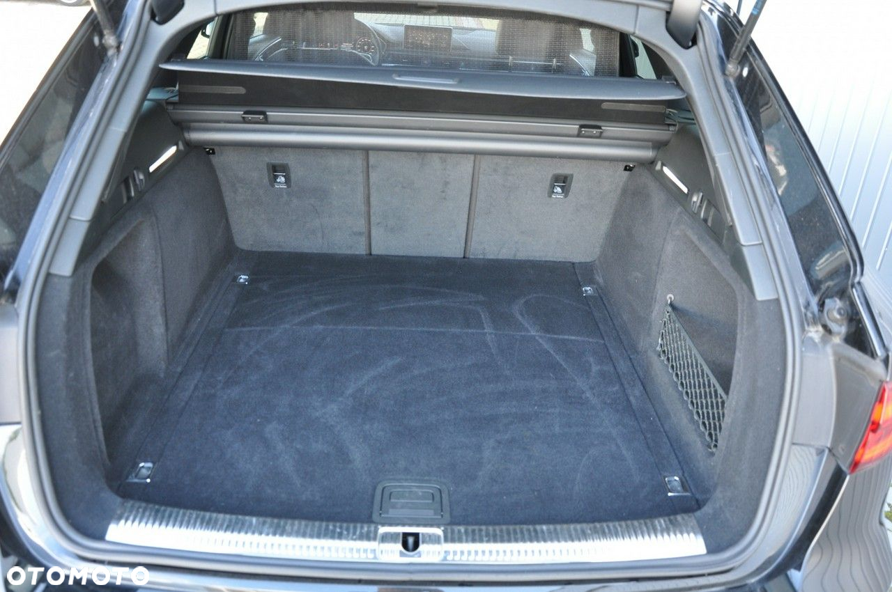 Audi A4 2.0 TDI Sport S tronic - 30