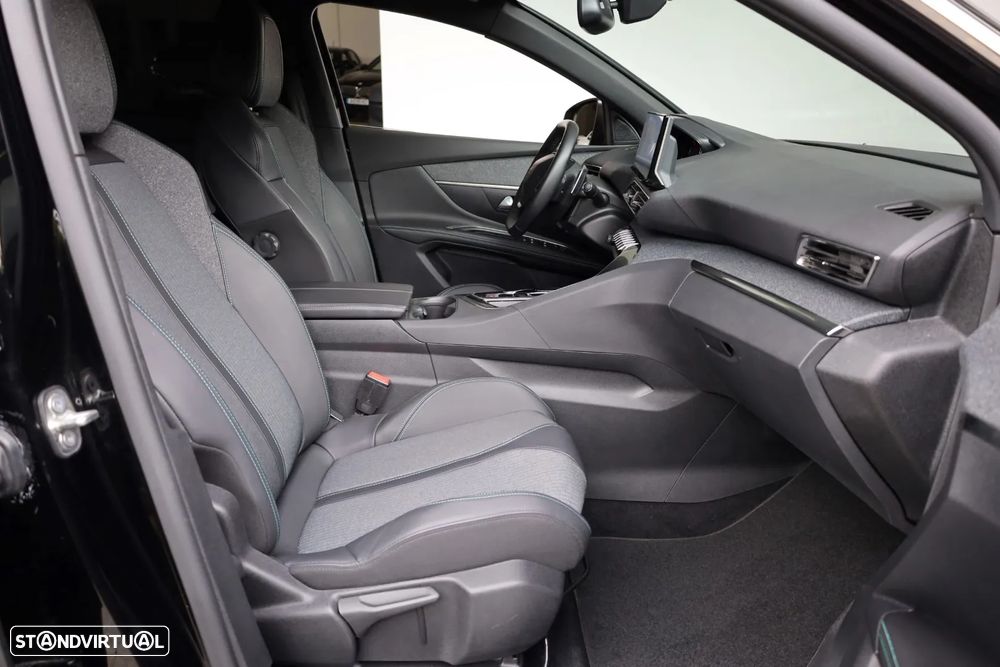 Peugeot 5008 1.2 PureTech Allure EAT8 - 52