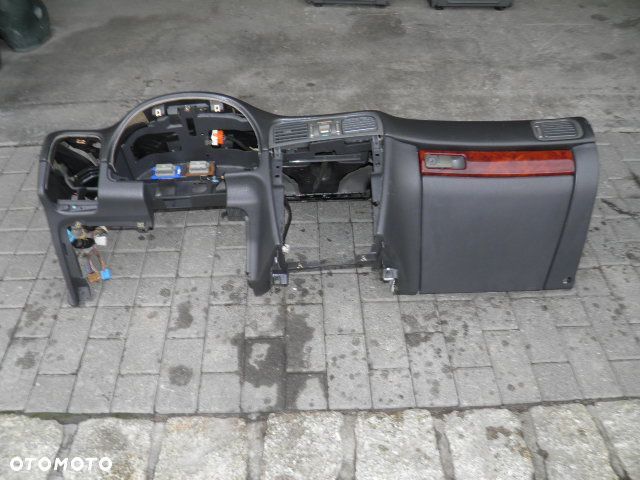 KONSOLA DESKA ROZDZIELCZA VOLVO S40 V40 - 2