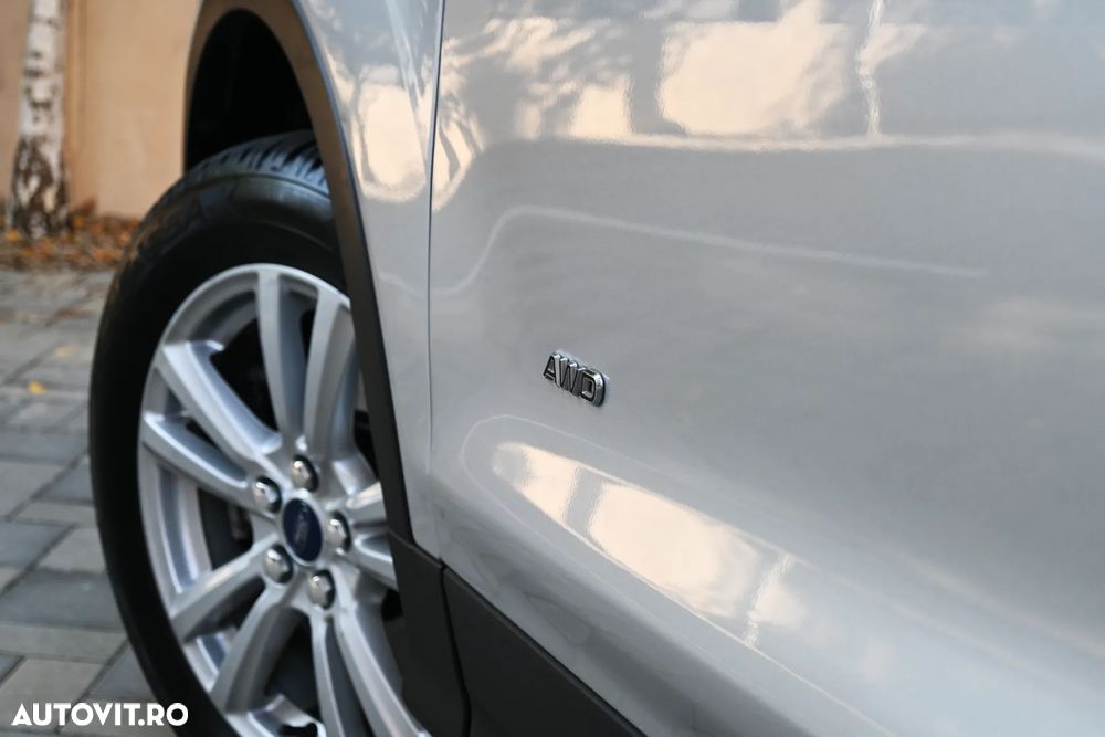 Ford Kuga 2.0 TDCi 4WD Powershift Titanium - 16