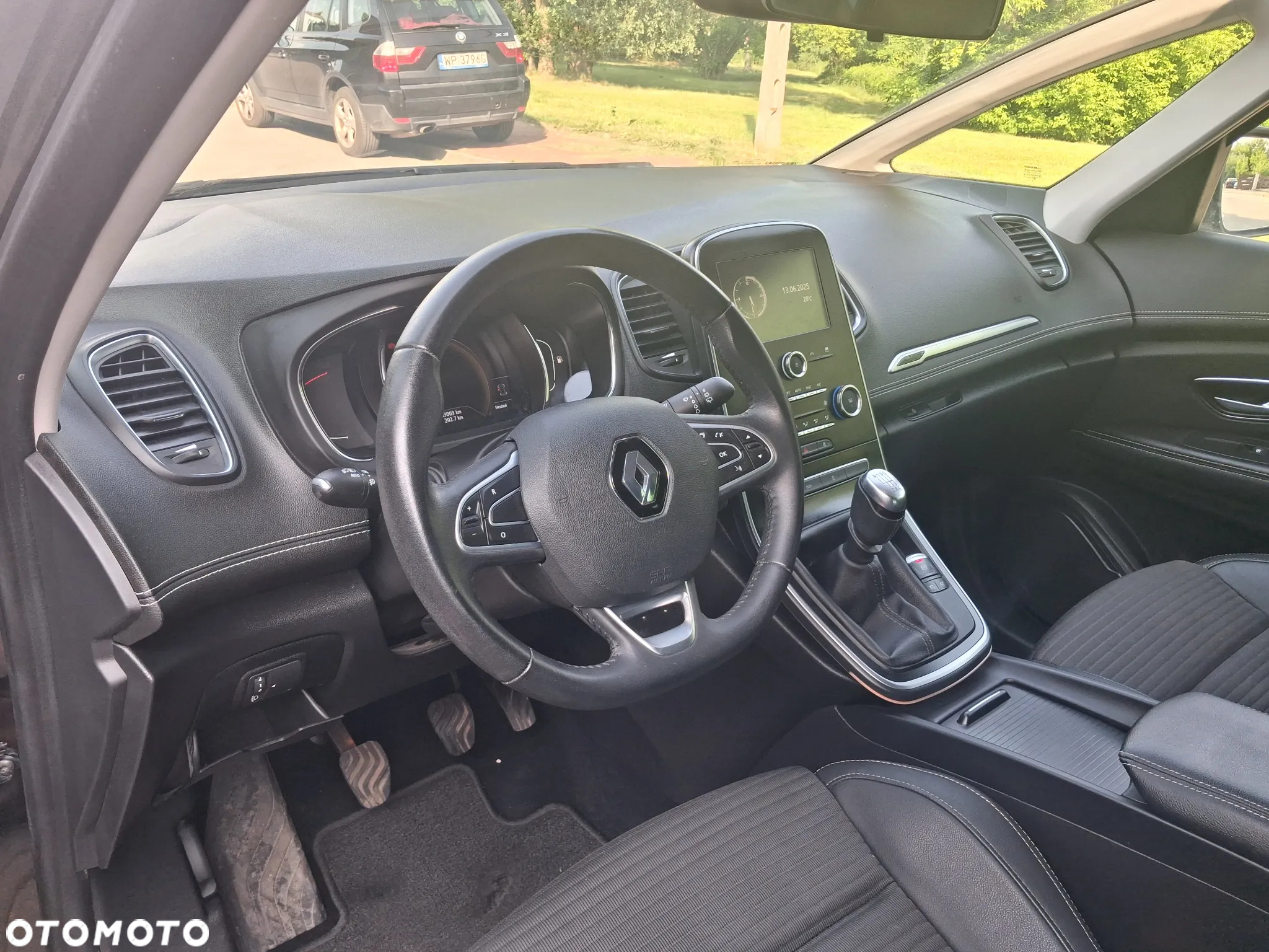 Renault Scenic BLUE dCi 120 BUSINESS EDITION - 21
