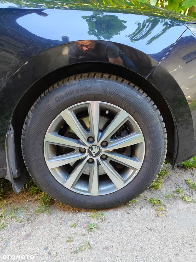 Skoda RAPID 1.2 TSI Active - 27