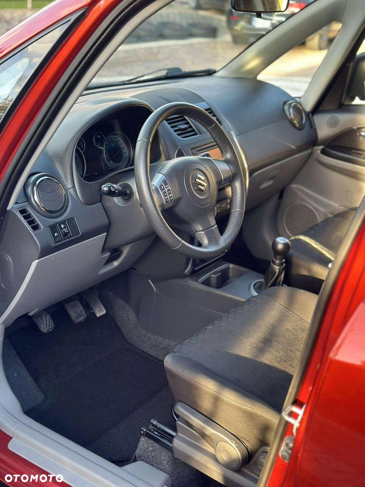 Suzuki SX4 1.6 Comfort Plus 4WD - 6