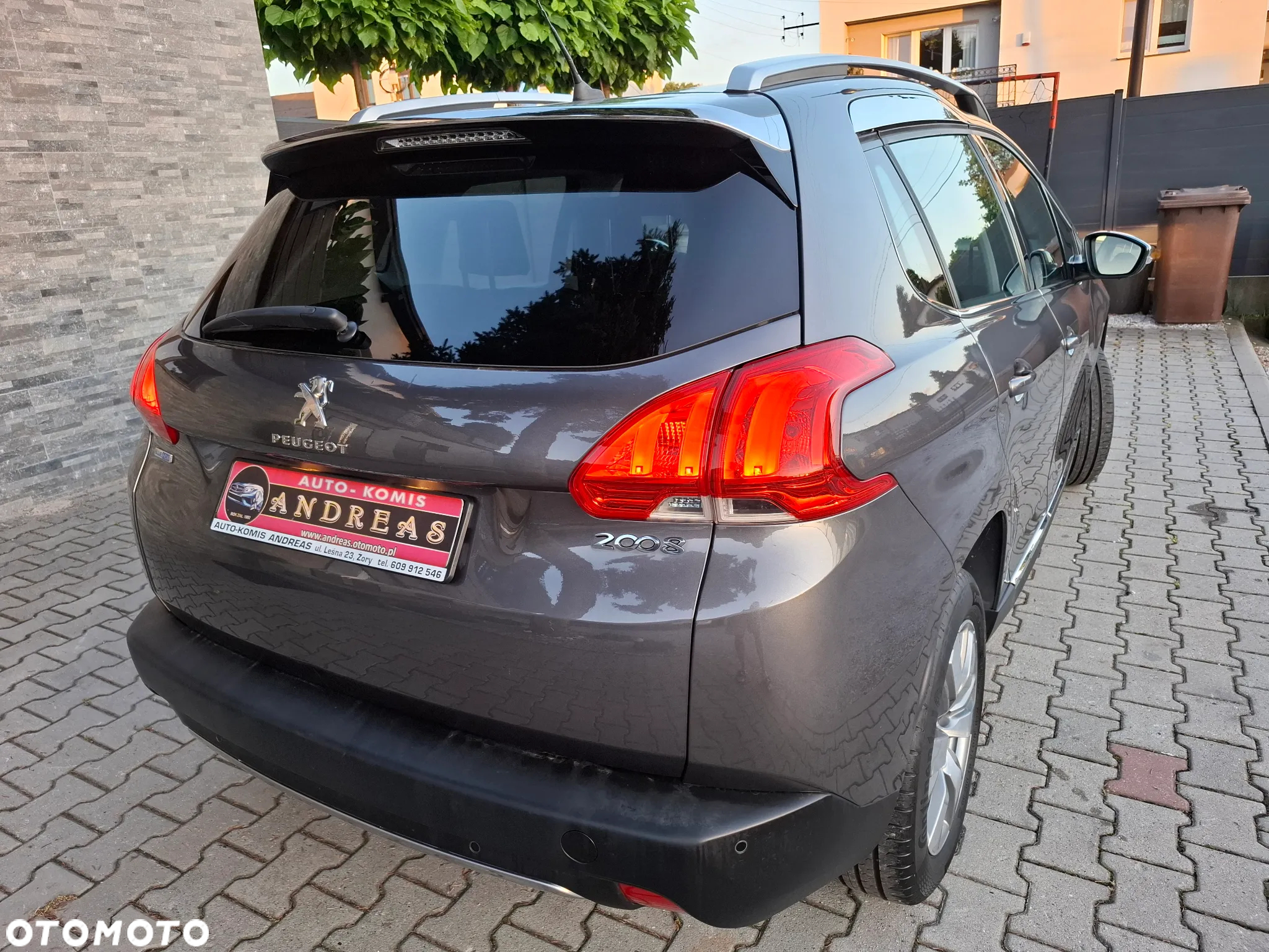 Peugeot 2008 1.6 BlueHDi Allure - 11