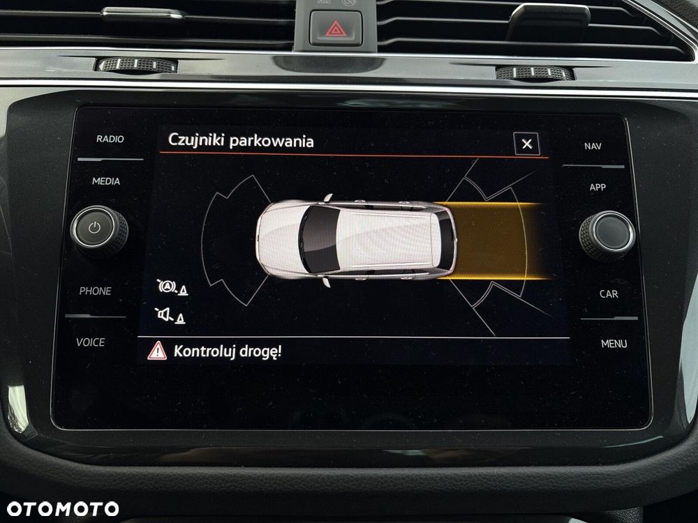 Volkswagen Tiguan 2.0 TSI 4Mot Life DSG - 25